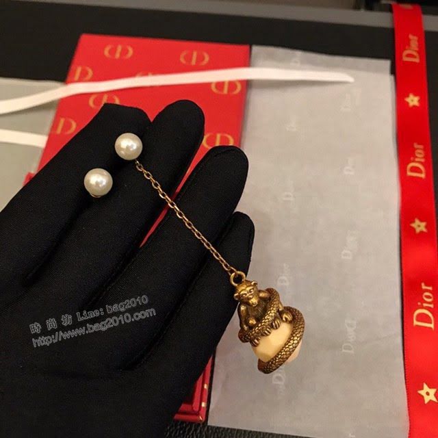 Dior飾品 迪奧經典熱銷款AB款耳釘 Dior不對稱耳環  zgd1195